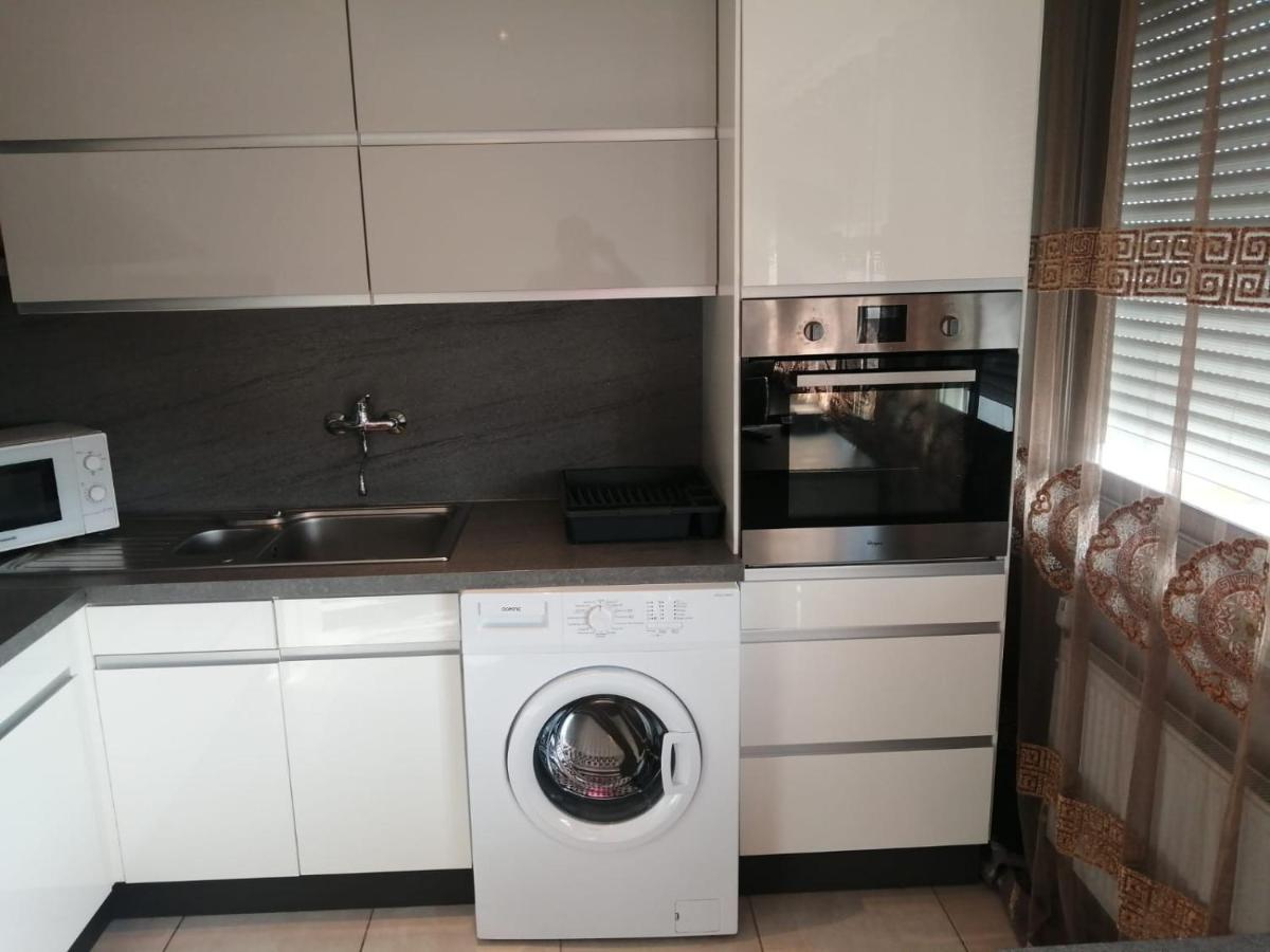 Apartment Location D'appartement Entierement Meuble Pres De Geneve